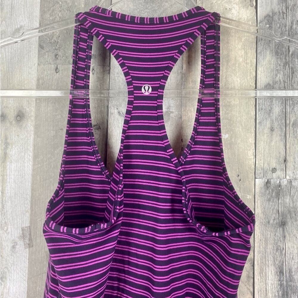 Lululemon Cool Racerback in Hyper Stripe Raspberry Glo Light / Plum Size 6 - Picture 6 of 13